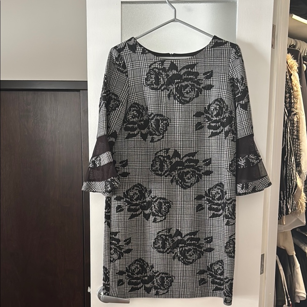 Elegant Black and Gray Floral Dress